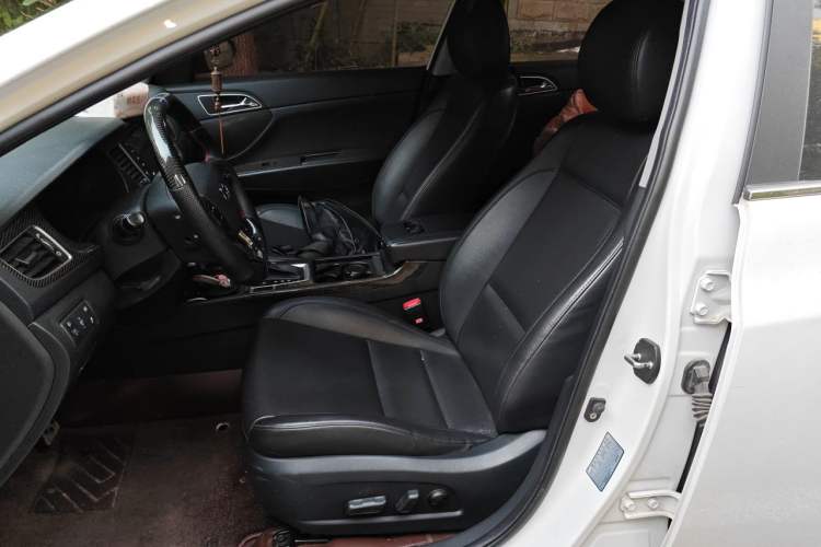 Used Hyundai Mistra 2016 1.8L Automatic Deluxe DLX Model Left Front Seat