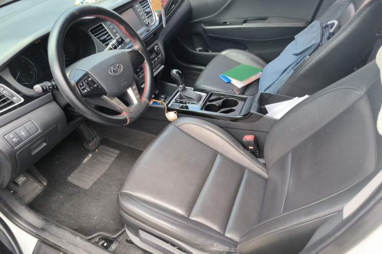 Used Hyundai Mistra 2016 1.8L Automatic Smart GLS Left Front Seat