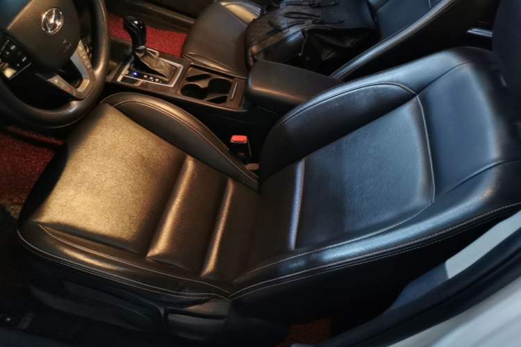 Used Hyundai Mistra 2016 1.6T Automatic Smart GLS Left Front Seat