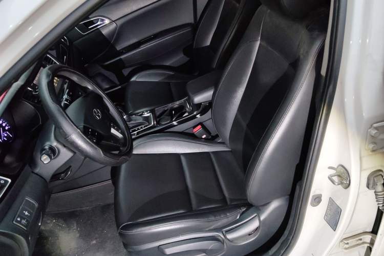 Used Hyundai Mistra 2016 1.8L Automatic Smart GLS Left Front Seat