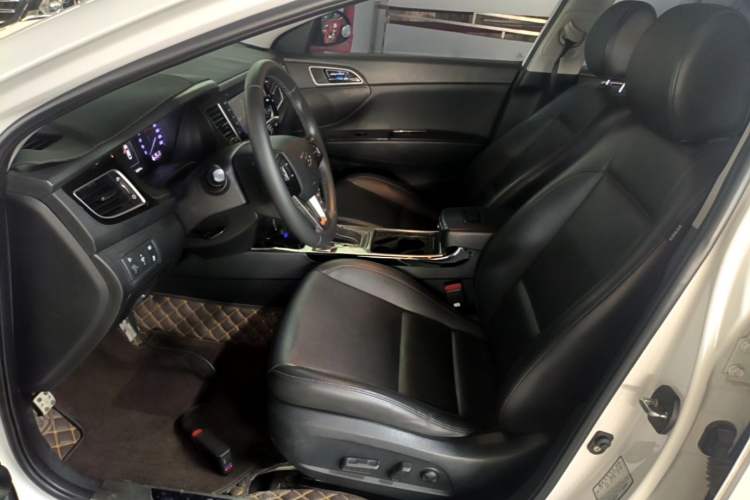 Used Hyundai Mistra 2016 1.8L Automatic Deluxe DLX Model Left Front Seat