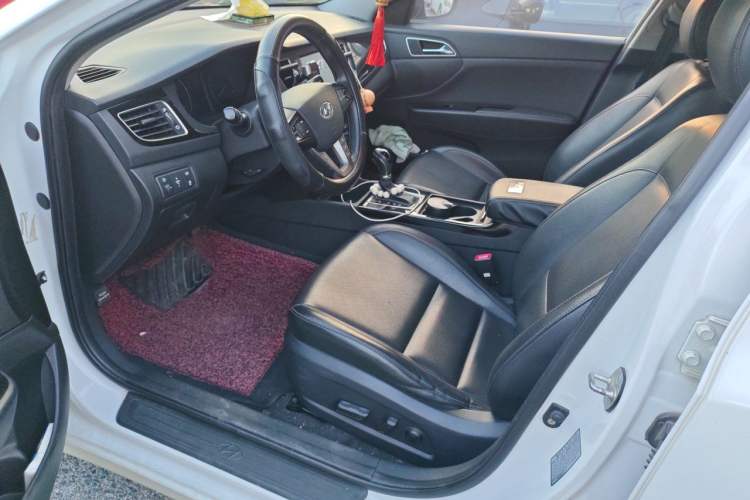 Used Hyundai Mistra 2016 1.8L Automatic Deluxe DLX Model Left Front Seat