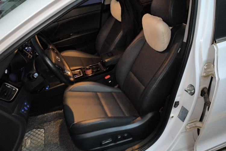Used Hyundai Mistra 2016 1.8L Automatic Deluxe DLX Model Left Front Seat