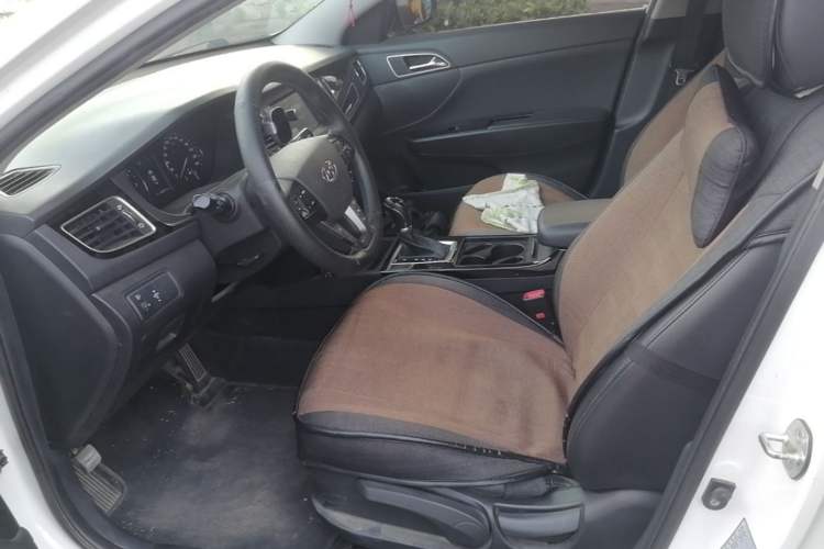 Used Hyundai Mistra 2016 1.8L Automatic Smart GLS Left Front Seat
