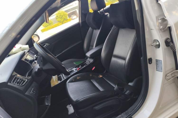 Used Hyundai Mistra 2016 1.8L Automatic Smart GLS Left Front Seat