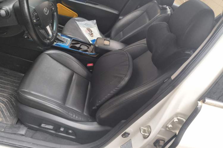 Used Hyundai Mistra 2016 1.8L Automatic Deluxe DLX Model Left Front Seat
