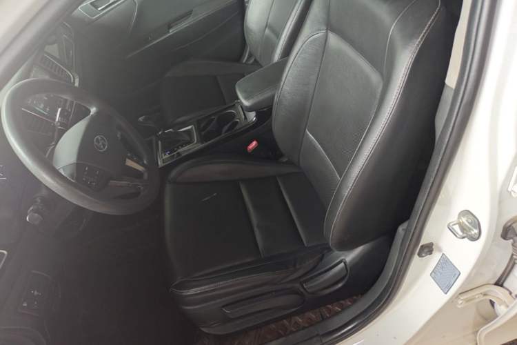 Used Hyundai Mistra 2016 1.8L Automatic Smart GLS Left Front Seat