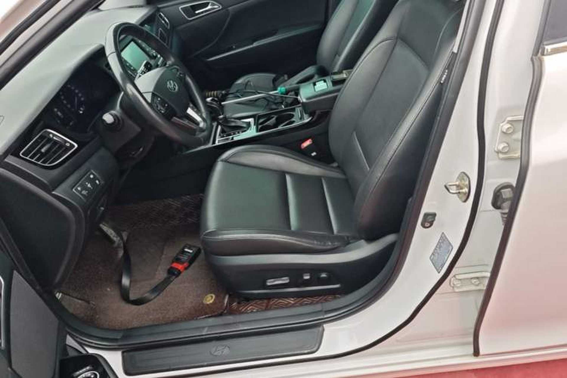 Used Hyundai Mistra 2016 1.8L Automatic Deluxe DLX Model Left Front Seat