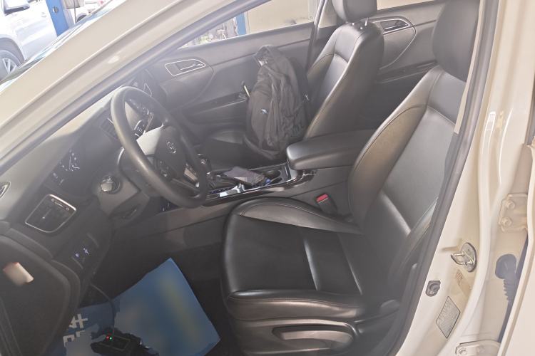 Used Hyundai Mistra 2016 1.8L Automatic Smart GLS Left Front Seat