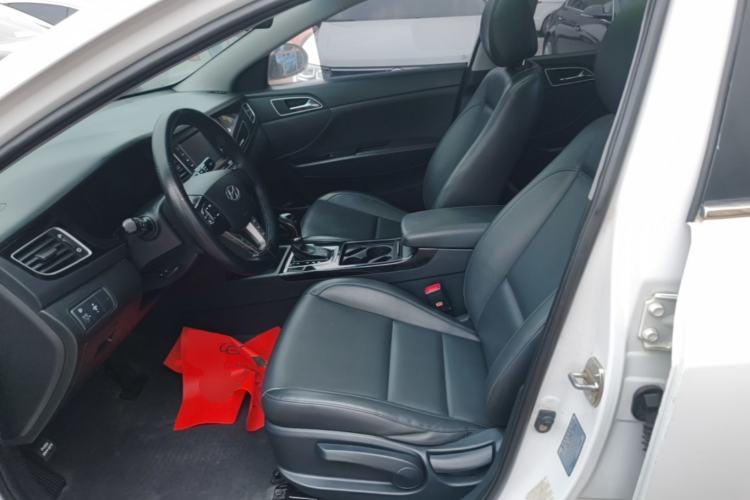 Used Hyundai Mistra 2016 1.8L Automatic Smart GLS Left Front Seat