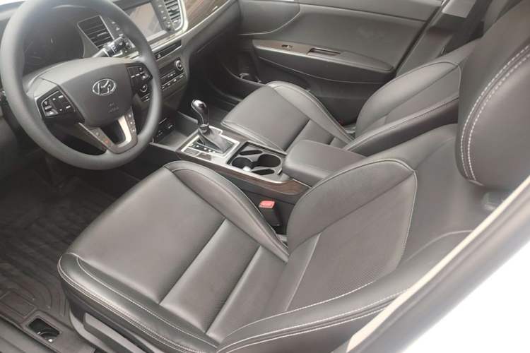 Used Hyundai Mistra 2016 1.6T Automatic Smart GLS Left Front Seat