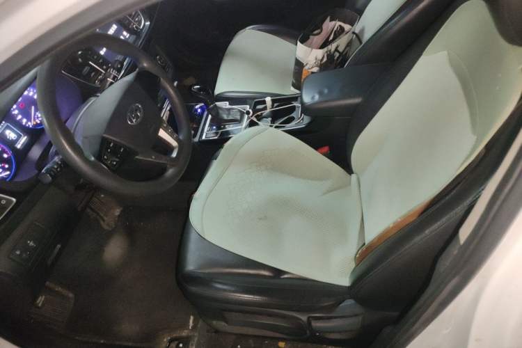 Used Hyundai Mistra 2016 1.8L Automatic Smart GLS Left Front Seat