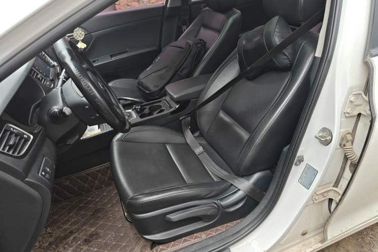 Used Hyundai Mistra 2016 1.8L Automatic Deluxe DLX Model Left Front Seat