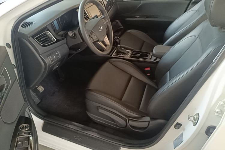 Used Hyundai Mistra 2016 1.8L Automatic Smart GLS Left Front Seat