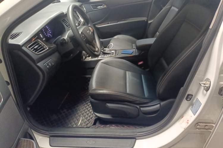 Used Hyundai Mistra 2016 1.6T Automatic Smart GLS Left Front Seat