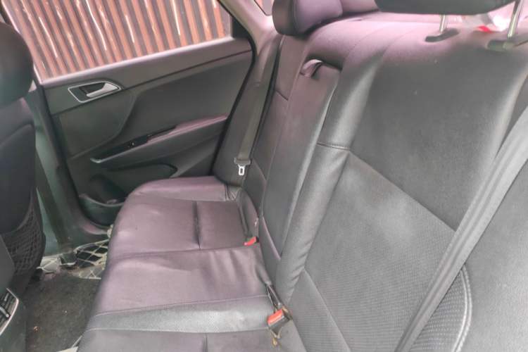 Used Hyundai Mistra 2016 1.8L Manual Comfort GL Model Left Rear Seat