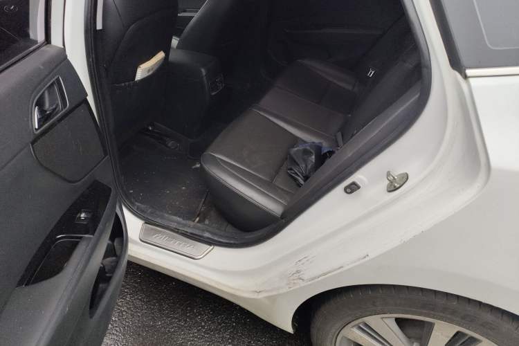 Used Hyundai Mistra 2016 1.8L Automatic Smart GLS Left Rear Seat