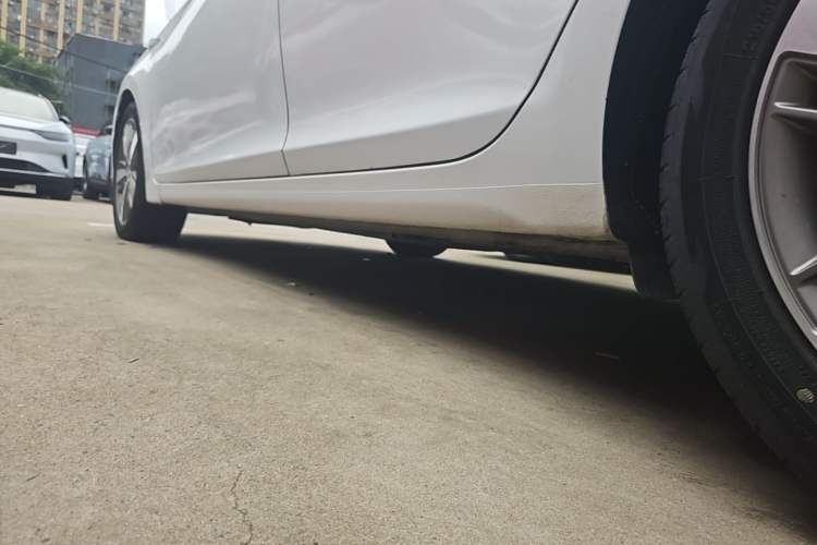Used Hyundai Mistra 2016 1.6T Automatic Flagship TOP Model Left Side Sill
