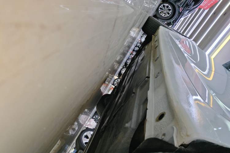 Used Hyundai Mistra 2016 1.8L Automatic Deluxe DLX Model Left Side Sill