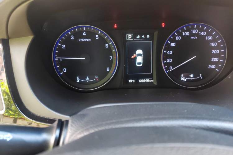 Used Hyundai Mistra 2016 1.8L Automatic Deluxe DLX Model Odometer Close Up