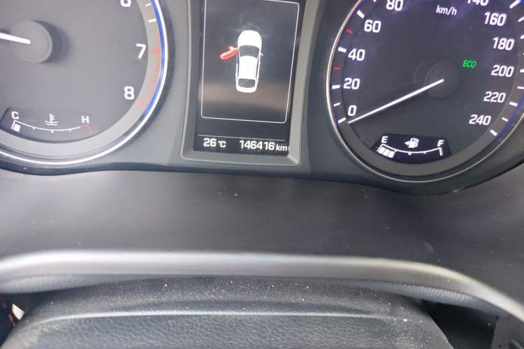 Used Hyundai Mistra 2016 1.8L Automatic Deluxe DLX Model Odometer Close Up