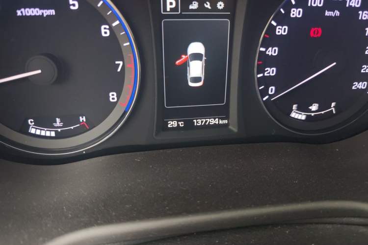 Used Hyundai Mistra 2016 1.8L Automatic Deluxe DLX Model Odometer Close Up