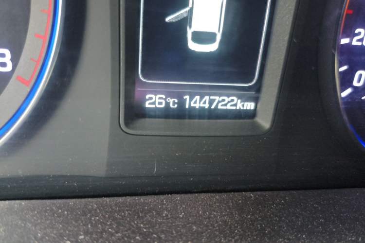 Used Hyundai Mistra 2016 1.8L Automatic Smart GLS Odometer Close Up