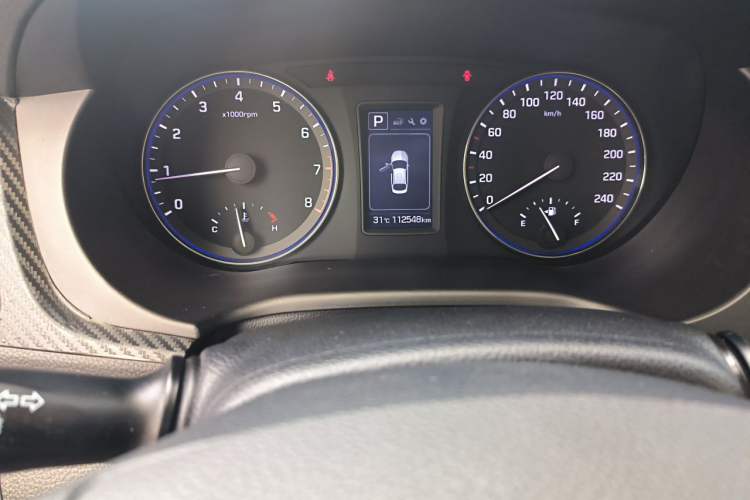Used Hyundai Mistra 2016 1.8L Automatic Smart GLS Odometer Close Up