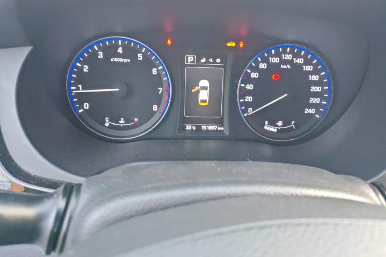 Used Hyundai Mistra 2016 1.8L Automatic Deluxe DLX Model Odometer Close Up