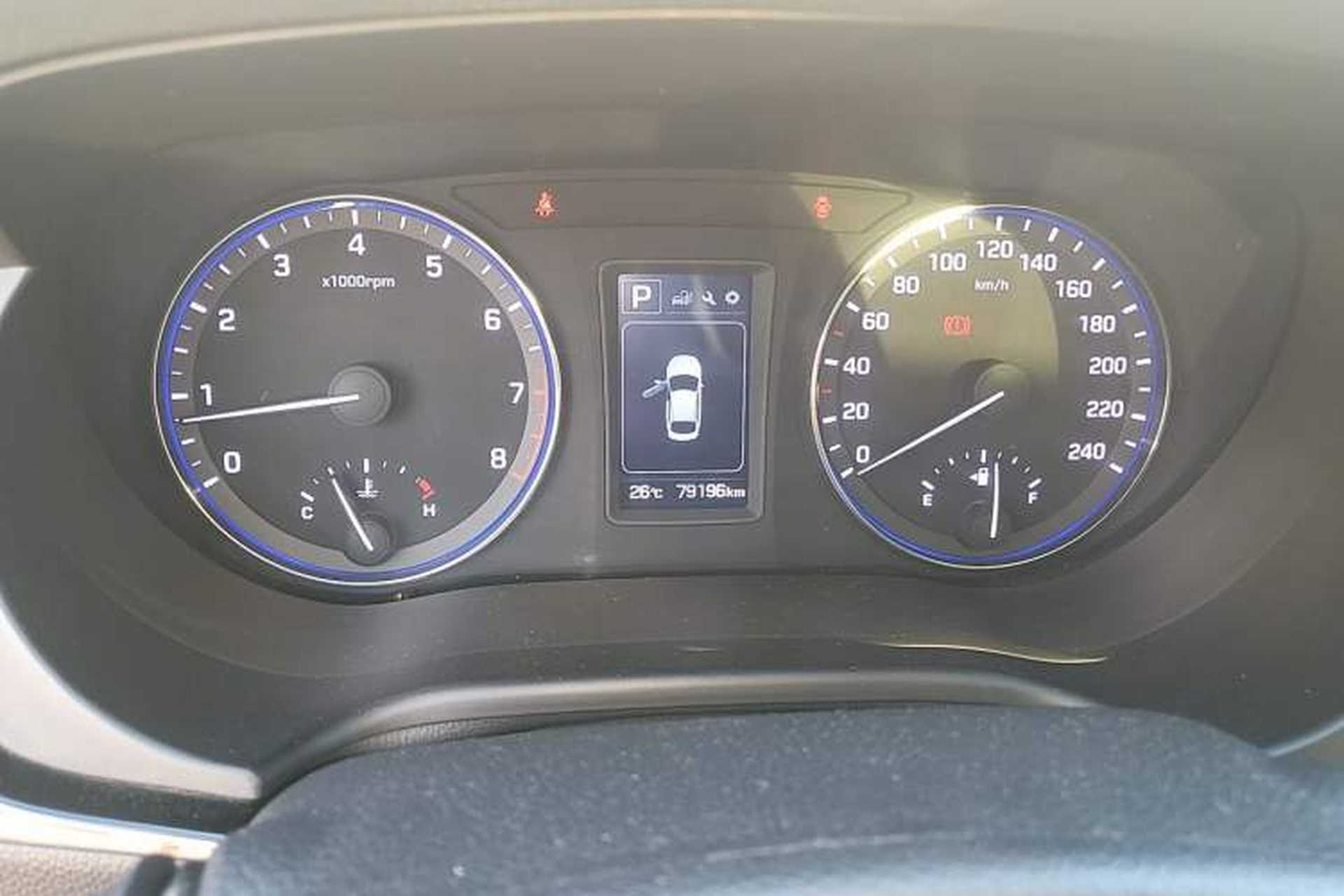 Used Hyundai Mistra 2016 1.8L Automatic Smart GLS Odometer Close Up