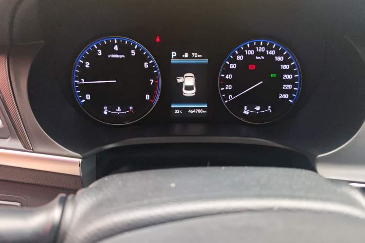 Used Hyundai Mistra 2016 1.8L Automatic Deluxe DLX Model Odometer Close Up