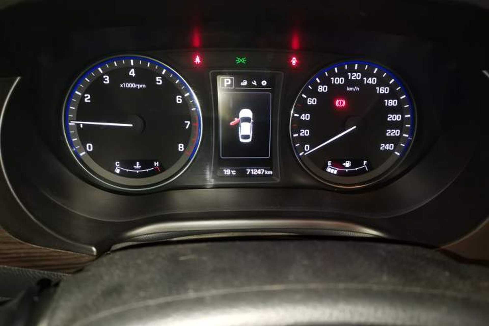 Used Hyundai Mistra 2016 1.8L Automatic Deluxe DLX Model Odometer Close Up
