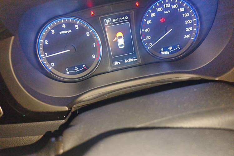 Used Hyundai Mistra 2016 1.8L Automatic Deluxe DLX Model Odometer Close Up