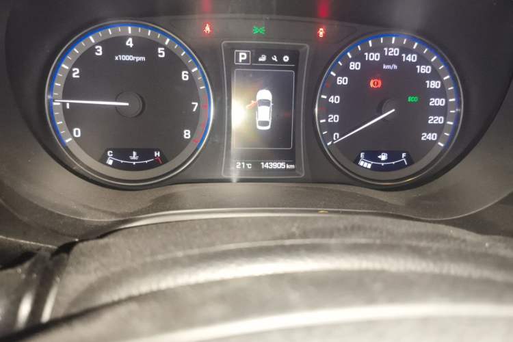 Used Hyundai Mistra 2016 1.8L Automatic Deluxe DLX Model Odometer Close Up