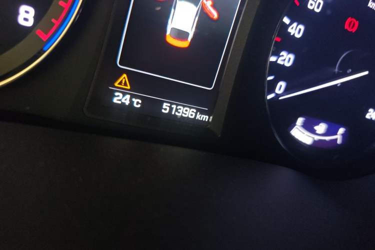 Used Hyundai Mistra 2016 1.8L Automatic Deluxe DLX Model Odometer Close Up