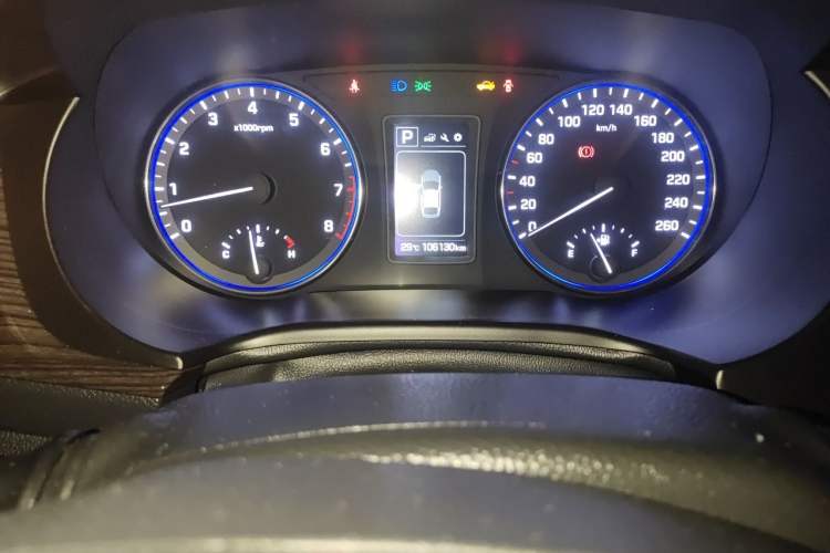 Used Hyundai Mistra 2016 1.6T Automatic Smart GLS Odometer Close Up