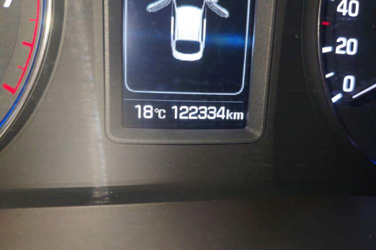 Used Hyundai Mistra 2016 1.6T Automatic Smart GLS Odometer Close Up