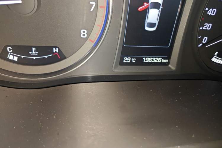 Used Hyundai Mistra 2016 1.6T Automatic Flagship TOP Model Odometer Close Up