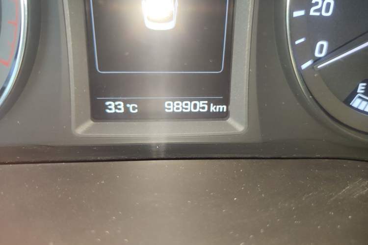 Used Hyundai Mistra 2016 1.8L Automatic Deluxe DLX Model Odometer Close Up
