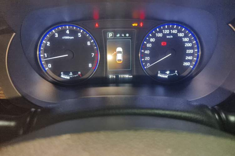 Used Hyundai Mistra 2016 1.6T Automatic Flagship TOP Model Odometer Close Up