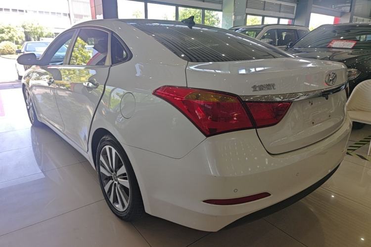 Used Hyundai Mistra 2016 1.8L Automatic Smart GLS Rear Left 45 Deg