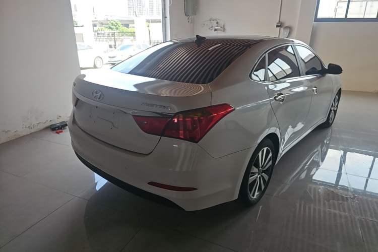 Used Hyundai Mistra 2016 1.8L Automatic Smart GLS Rear Right 45 Deg