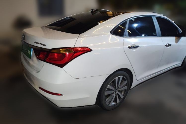 Used Hyundai Mistra 2016 1.8L Automatic Smart GLS Rear Right 45 Deg