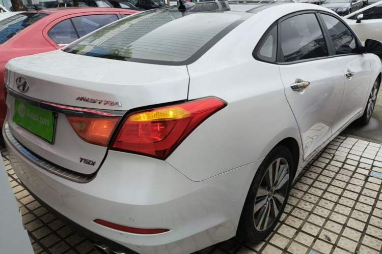 Used Hyundai Mistra 2016 1.6T Automatic Smart GLS Rear Right 45 Deg