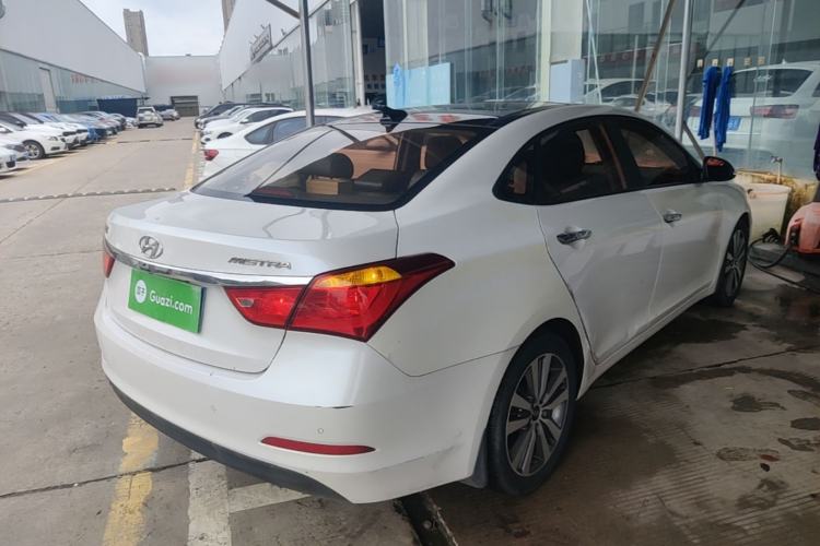 Used Hyundai Mistra 2016 1.8L Automatic Smart GLS Rear Right 45 Deg