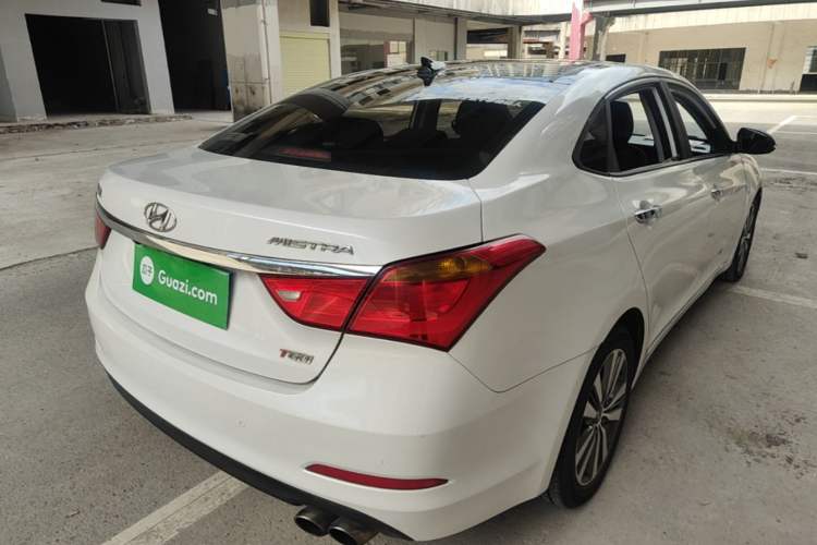 Used Hyundai Mistra 2016 1.6T Automatic Smart GLS Rear Right 45 Deg