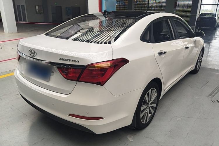 Used Hyundai Mistra 2016 1.8L Automatic Smart GLS Rear Right 45 Deg