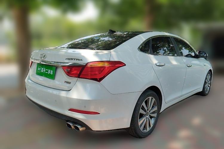 Used Hyundai Mistra 2016 1.6T Automatic Smart GLS Rear Right 45 Deg