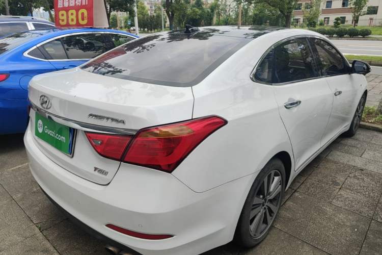 Used Hyundai Mistra 2016 1.6T Automatic Smart GLS Rear Right 45 Deg