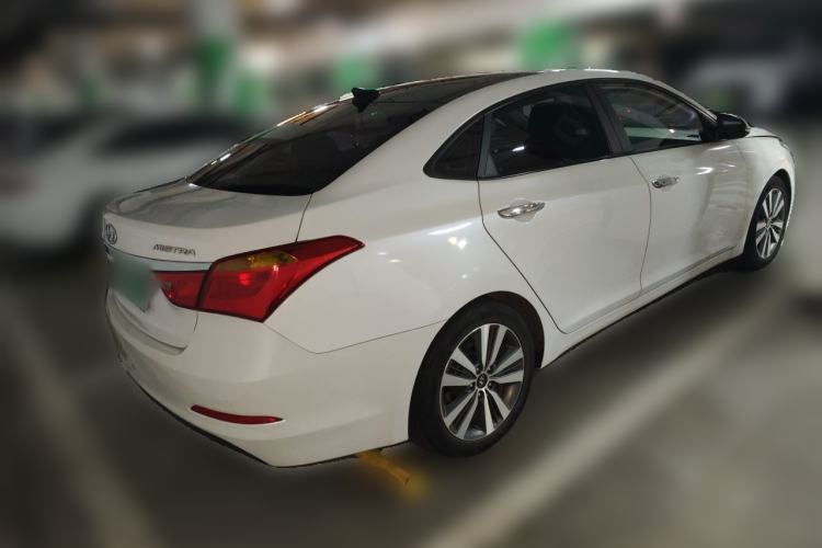 Used Hyundai Mistra 2016 1.8L Automatic Smart GLS Rear Right 45 Deg